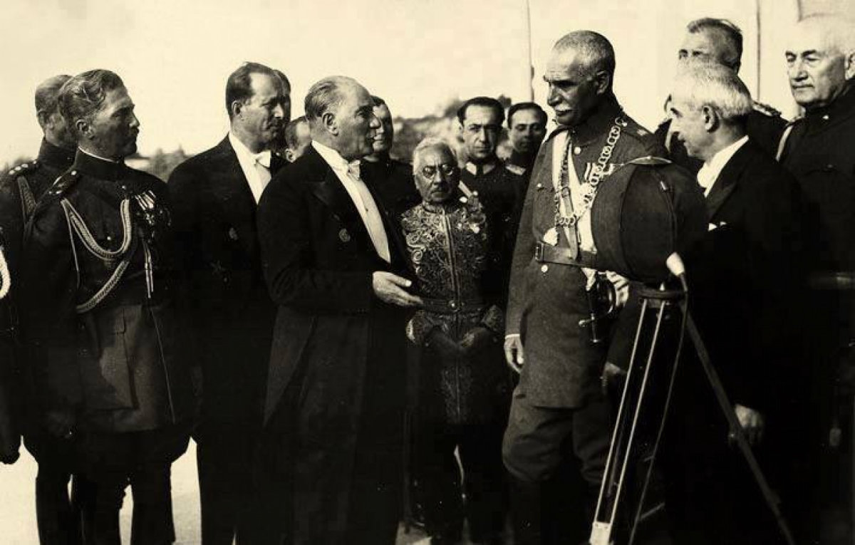 Atatürk Dönemi Türk Dış Politikası